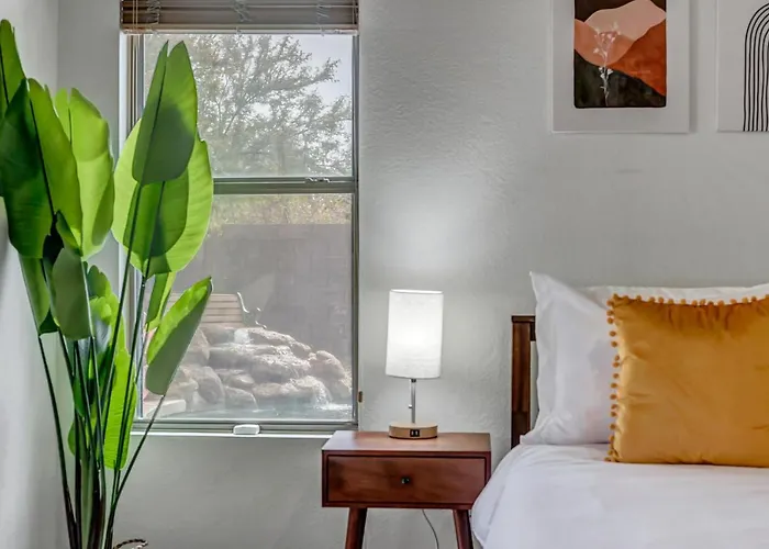 Chic Poolside Oasis - Karaoke - Bbq - Games * Phoenix